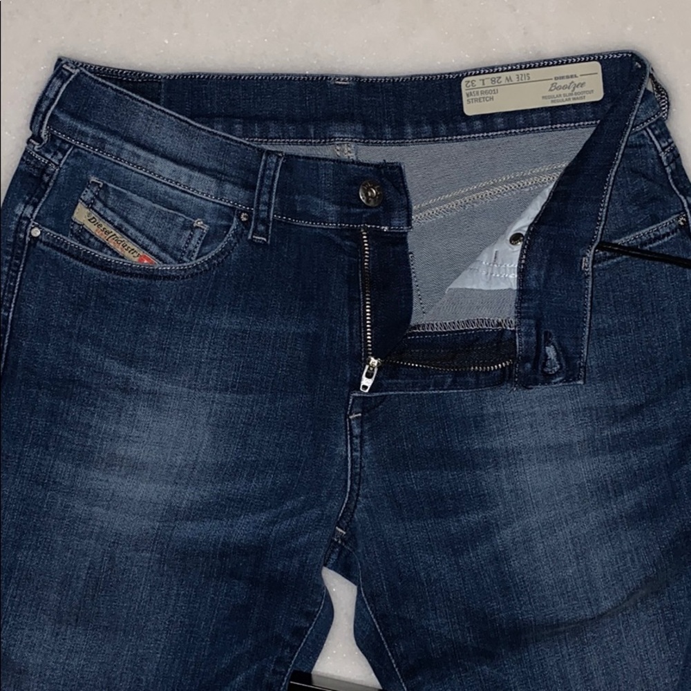 🔥 Diesel Women's Bootzee Bootcut Leg Jeans - Picture 4 of 5